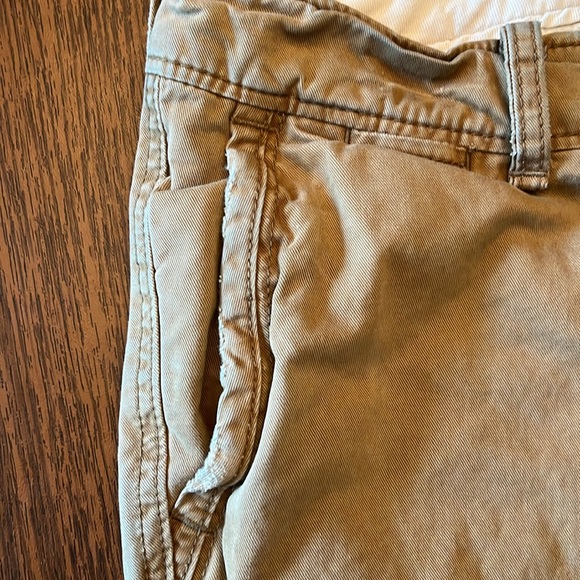 A&F 28/30 khakis/chinos - Picture 7 of 8